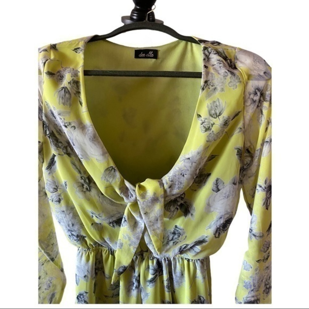 DEE ELLE BEAUTIFUL SHEER ROMPER SIZE M